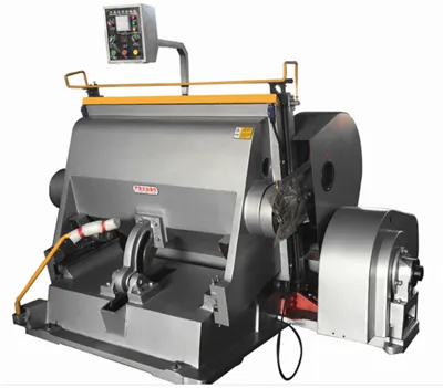 Kann eine Kartonverpackungsmaschine in einer Umgebung mit hoher Luftfeuchtigk...